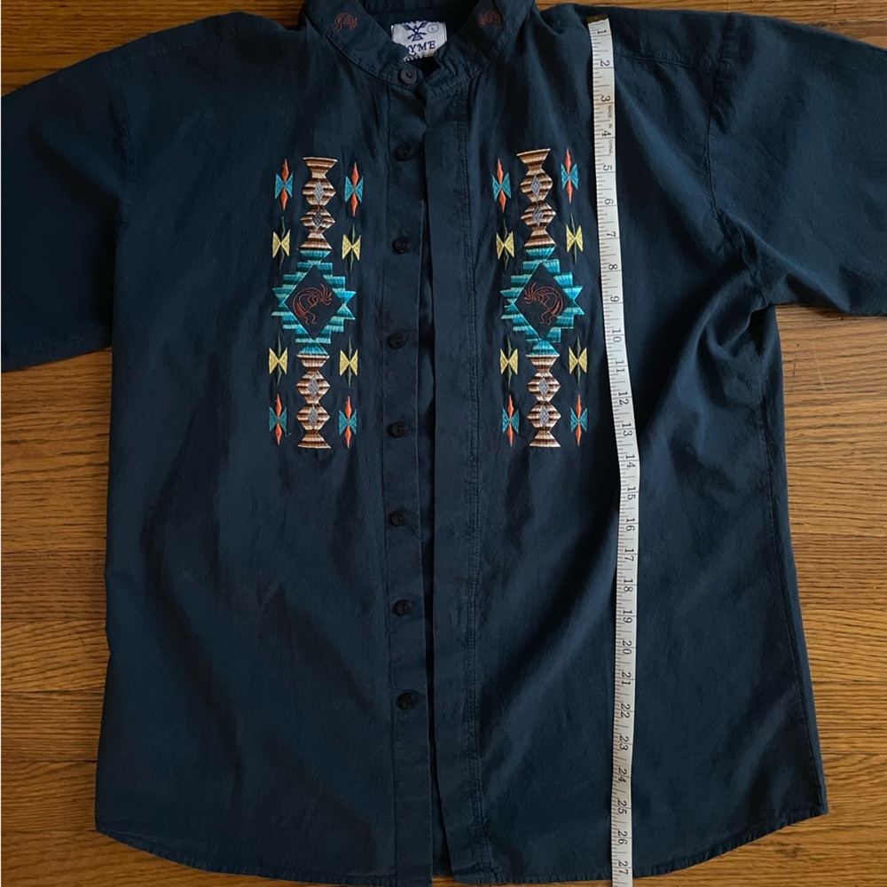 Embroidered Short Sleeve Button Down Shirt - Picture 3 of 7